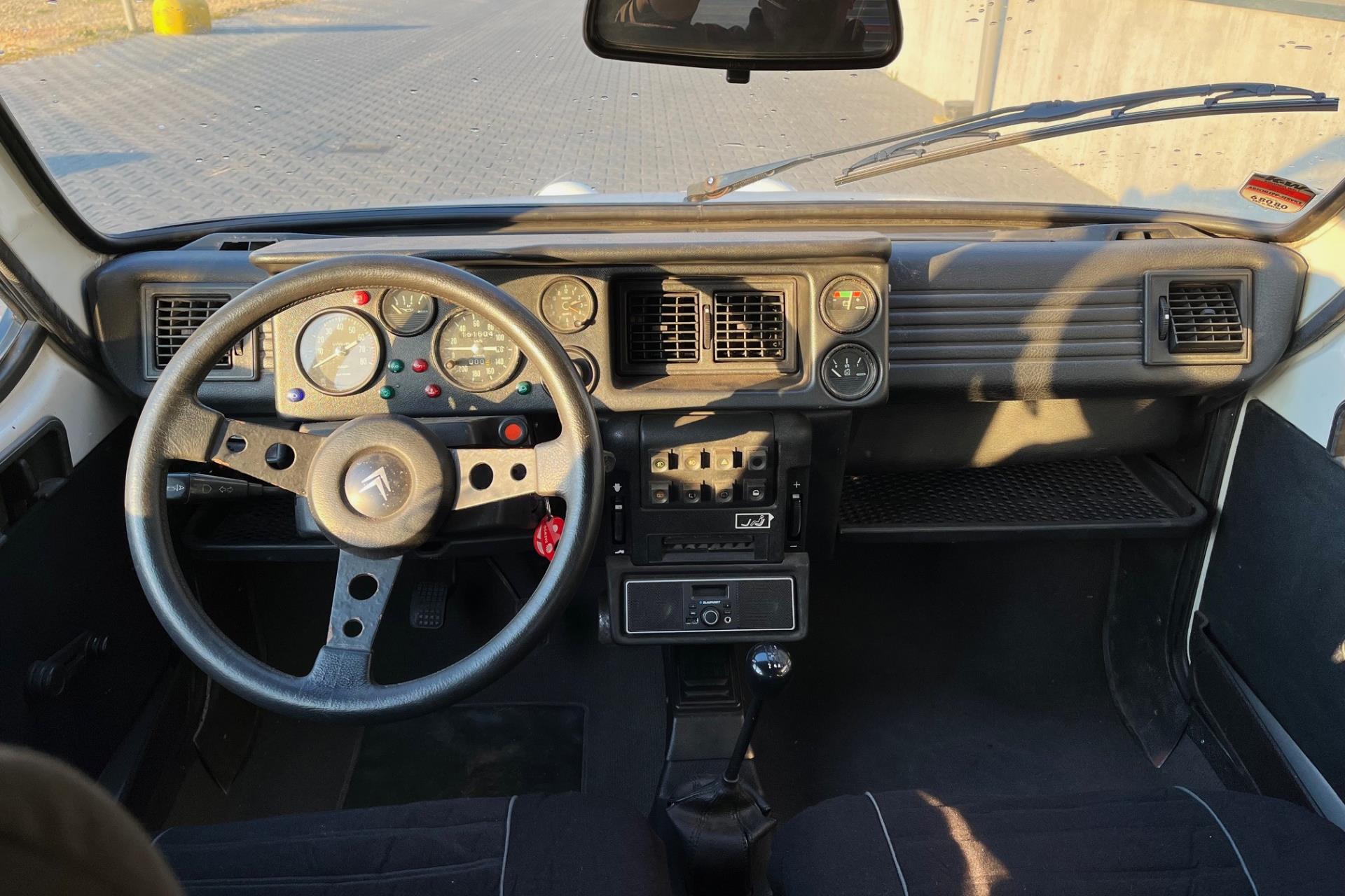 38434091-10.jpg